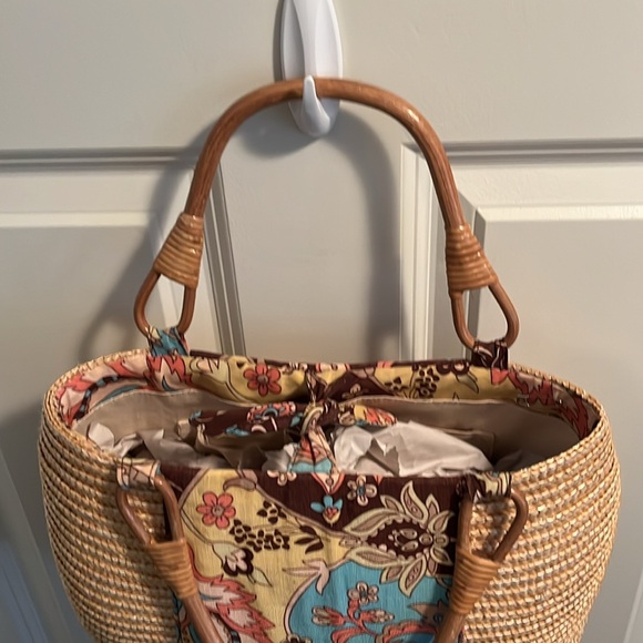 Ann Taylor Loft Woven Handbag with Bamboo Handles - Picture 7 of 9